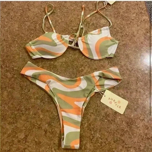 Aurelle Bikini - Picture 2 of 3